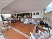 ¡OPORTUNIDAD! CHALET AMPLIO Y LISTO PARA ENTRAR A VIVIR,...
