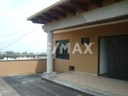 OPORTUNIDAD DE COMPRA CASA CON OFICINAS EN BOSQUES DE...