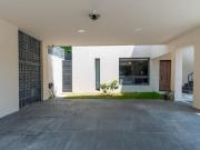 OPORTUNIDAD DE INVERSION, CASA EN ESQUINA T 416 m2, COL...