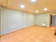 Oportunidad de Inversión en San Fermín, Madrid: Piso a...