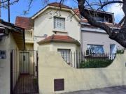 Oportunidad de Refacción: Casa Antigua con Amplio...