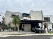 Oportunidad de residencia en venta exclusivo...