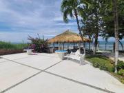 OPORTUNIDAD! Desarrollo con 7 villas con muelle sobre...