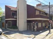 Oportunidad en Almagro: Amplia Casa de 6 Ambientes en Venta