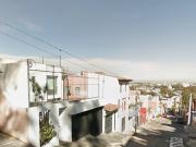 OPORTUNIDAD EN BOSQUE CAMELINAS: Casa en Calle Acamba....