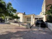 Oportunidad en Juniors – Casa con Gran Potencial para...