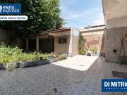 Oportunidad en La Boca: Casa en Lote Propio con 2...