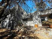 Oportunidad en Lomas de La Carolina – Casa con Pileta y...