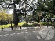 Oportunidad en Recoleta I 22 espacios de cocheras con...