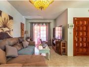Oportunidad en venta: Gran Pareado de esquina con gran...