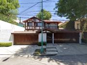 Oportunidad exclusiva de remate en casa con acabados de...