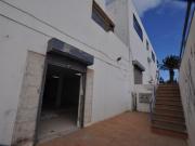 ¡OPORTUNIDAD! Local comercial en semisótano con fácil...