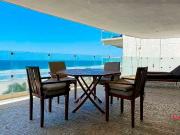Oportunidad por Otis. Departamento de playa con vista...