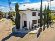 Oportunidad Premium: Residencia con Gran Iluminación a...