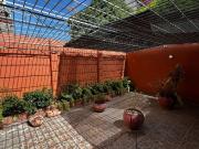 Oportunidad Única: Amplia Casa de 3 Niveles con Doble...