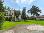 ¡Oportunidad única! Casa colonial con amplio jardín y...