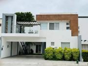 Oportunidad única, casa en Senderos, Torreón