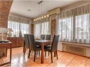 ? Oportunidad Única: Casa Singular con 4 Apartamentos en...