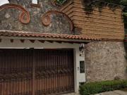 OPORTUNIDAD UNICA DE VENTA DE CASA EN REMATE CON ALBERCA...