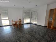 ¡Oportunidad única! Edificio completo con tres viviendas...