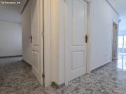 Oportunidad única en el corazón de Torrevieja: piso a...