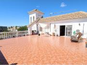 OPORTUNIDAD ÚNICA EN LA ZENIA: VIVIENDA CON NEGOCIO Y...