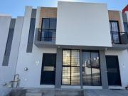 ¡OPORTUNIDAD ÚNICA! REMATO CASA EN PUERTA DEL NOGAL,...