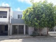 ¡OPORTUNIDAD ÚNICA! REMATO CASA EN VÍA LISBOA,...