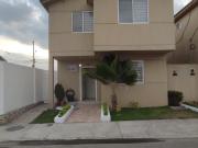 Oportunidad ! Vendo Casa Esquinera en Urb. Villa Bonita