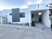 Oportunidad¡ Venta de Casa en Fraccionamiento Santa...