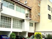 Oportunidad venta de Casa en Mier y Pesado 236, int 2,...