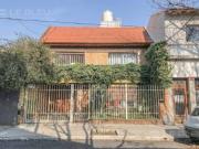 OPORTUNIDAD! VENTA EXCELENTE CASA DE 7 AMB. CON PILETA Y...