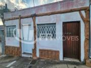 Oportunidade 2 casas independentes no Além Ponte ao lado...