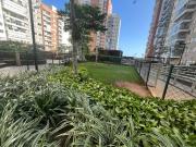 Oportunidade 2 quartos, sendo uma suite, andar alto,...