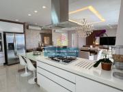 OPORTUNIDADE Apartamento alto padrão Porteira fechada...