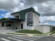 Oportunidade Casa em Condomínio Floresta Condomínio...