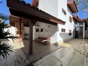 Oportunidade Casa em Condomínio Jardim das Colinas 3...