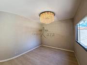 Oportunidade Casa em Condomínio Urbanova Condomínio...