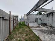 Oportunidade Casa em construção em Condomínio Jardim...