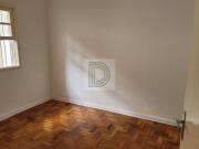 Oportunidade! Casa Térrea, próxima a comercio e transporte !