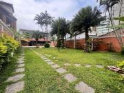 Oportunidade em Praia Grande! Sobrado amplo com lazer...