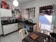 Oportunidade imperdÃvel â casa duplex Ã venda na Estrada...