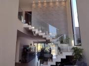 Oportunidade Imperdível! Excelente Casa à Venda em Valinhos