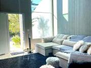 OPORTUNIDADE! Linda casa com piscina em condominio fechado