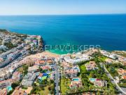 Oportunidade no centro do Carvoeiro