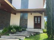 Oportunidade! Sobrado em Condomínio Fechado 4Dorm...