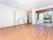 Oportunidade Única: Apartamento T2 com Logradouro para...