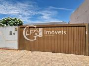 Oportunidade Única: Casa Comercial à Venda em Campo...