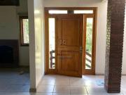 Oportunidade única: Casa rustica em condomínio fechado...