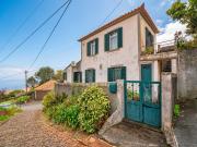 Oportunidade Única: Moradia T2 Tradicional nas Achadas...